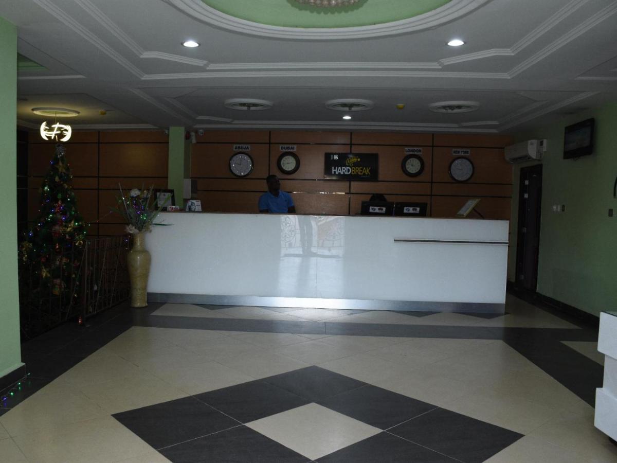 Hard Break Hotel Енугу Екстериор снимка